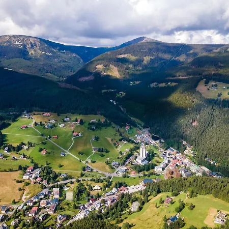 Liška - Horalka, * Pec pod Sněžkou
