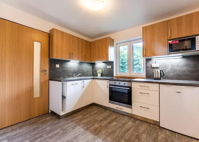 Liska V Peci - Apartmanovy Dum Horalka, Διαμέρισμα Pec pod Snezkou